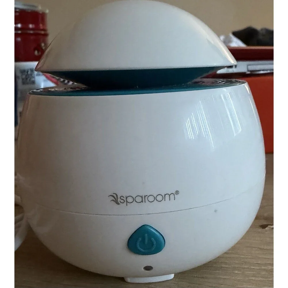 Sparoom Essential Oil Diffuser Barely Used White And Green Color Medium Size